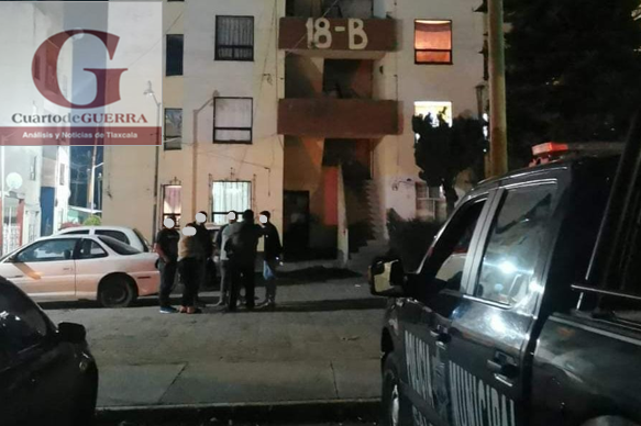 Al interior de un apartamento, hallan cadáver putrefacto, en Calpulalpan