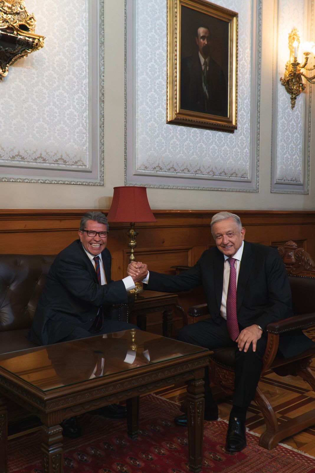 Reafirma Ricardo Monreal que se mantendrá en Morena 'hasta la muerte', tras reunirse con AMLO
