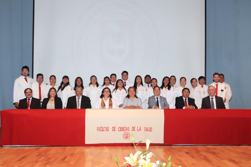 Egresa UATx a profesionistas del programa educativo en Médico Cirujano