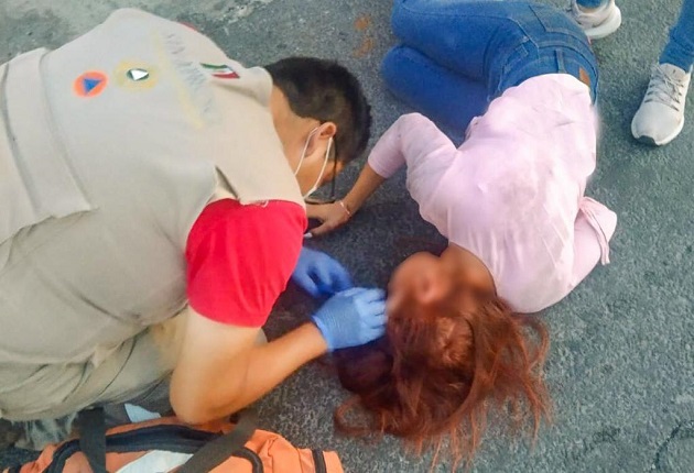 Atiende Protección Civil de Huamantla a joven atropellada