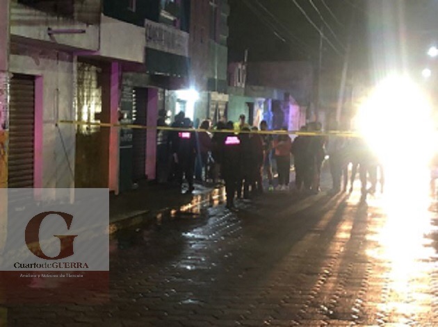 Muere motociclista al chocar contra la pared, en San Pablo del Monte; no portaba casco