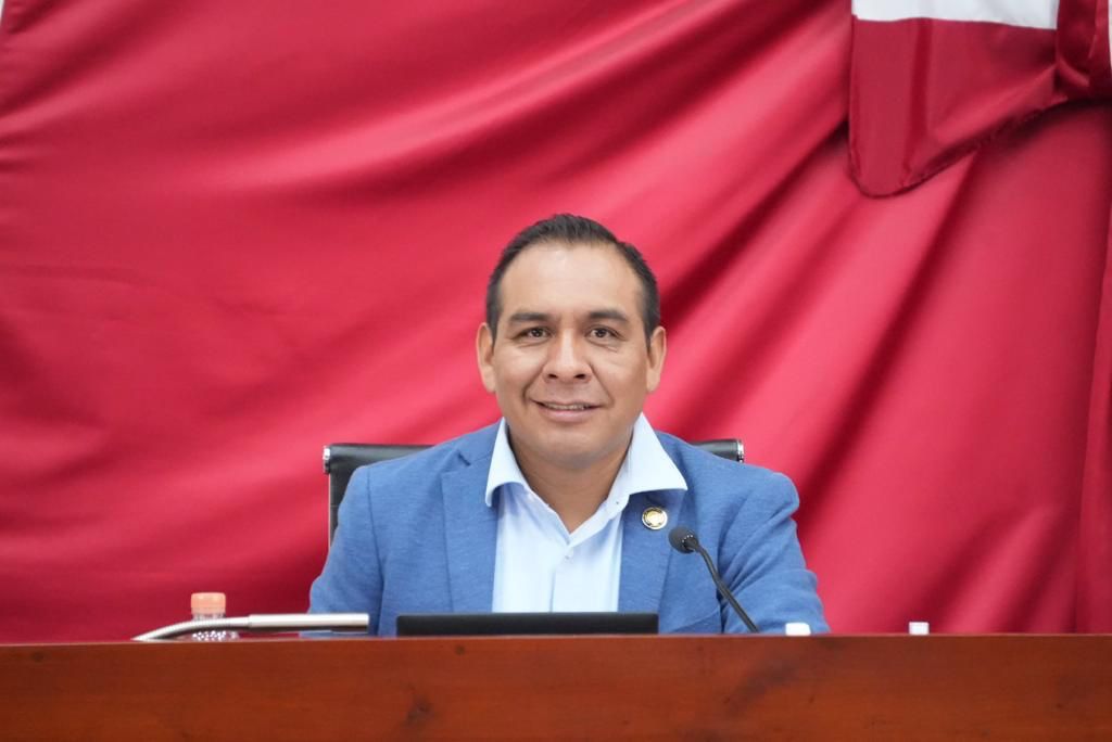 Diputado Miguel Ángel Caballero Yonca trabaja para eficientar la Administración Pública