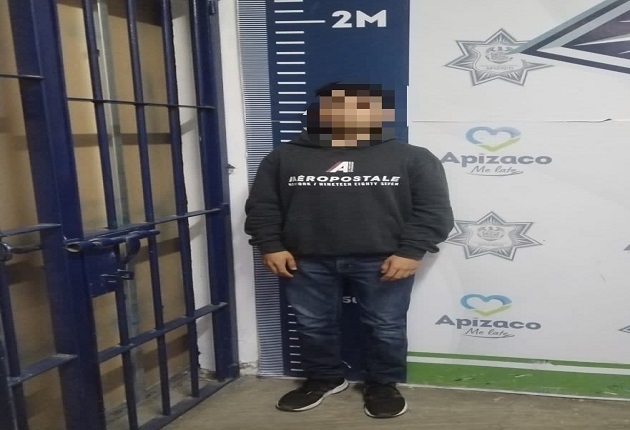 Policías municipales de Apizaco frustran robo y aseguran a presunto responsable