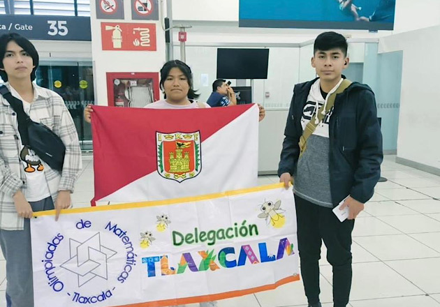 Apoya Salvador Santos Cedillo a estudiantes del Cobat Huamantla para ir al Concurso Internacional de Matemáticas