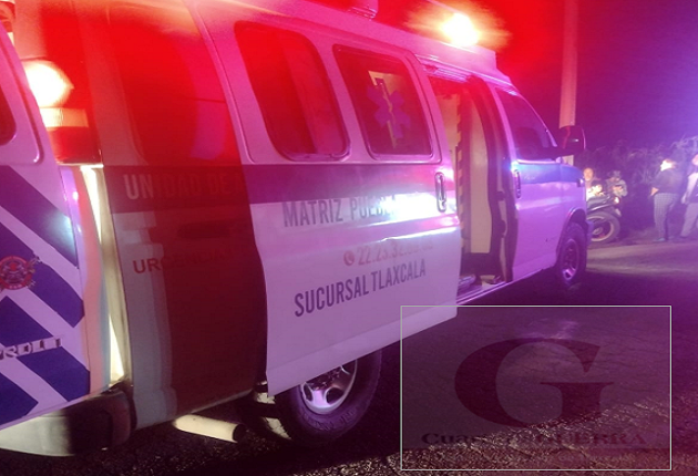 En San Pablo del Monte, conductor resulta herido tras sufrir volcadura