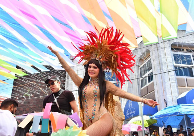 Fiesta y color en el tradicional Desfile de la Dalia de la Feria Huamantla 2023