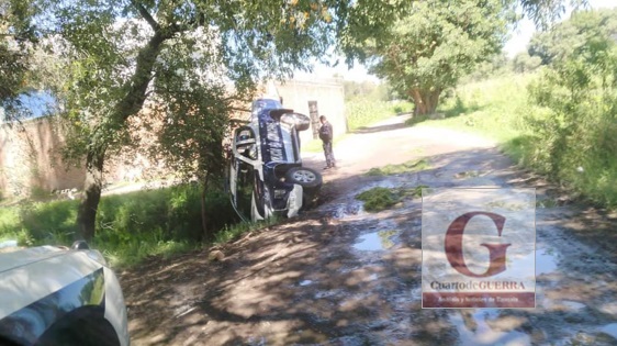 Se accidentan policías de Zacatelco; exceso de velocidad, la posible causa