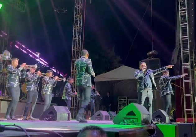 Emoción y ambiente de fiesta con La Original Banda El Limón en el Foro del Artista de la Feria Huamantla 2023