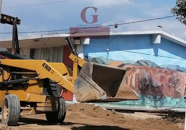 En primaria de Tizatlán no han iniciado clases por obra de remodelación