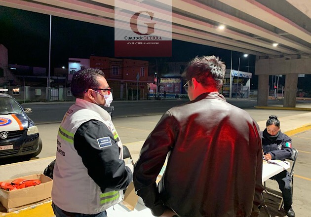 Caen 12 enfiestados y omisos en alcoholímetro en Apetatitlán