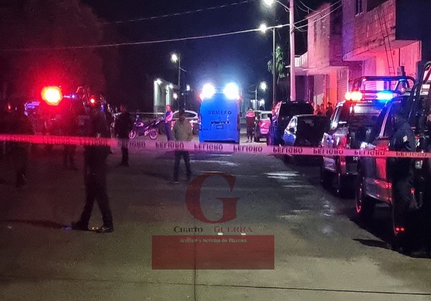 Mueren dos hermanos en ataque a balazos dentro de domicilio, en La Magdalena Tlaltelulco