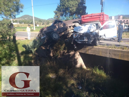 Cuatro lesionados por choque de dos camionetas, en Lázaro Cárdenas