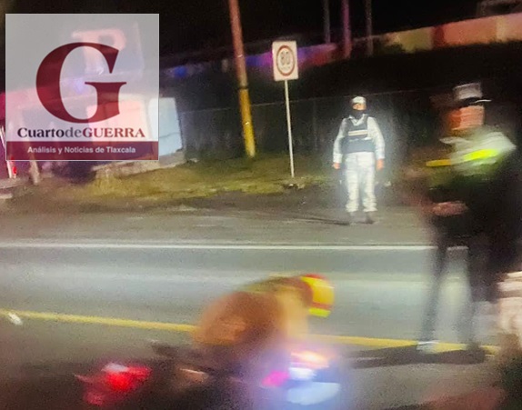 Atropellan a mujer que viajaba en su bicicleta; la trasladan a un hospital, en Calpulalpan