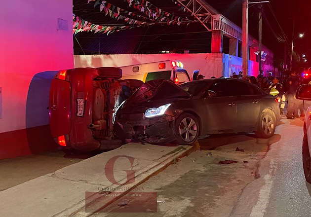 En Huamantla,  se registran dos aparatosos accidentes automovilísticos; el alcohol, la posible causa