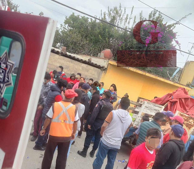 Deja dos lesionados explosión de cohetes en procesión de peregrinos, en Ixtacuixtla