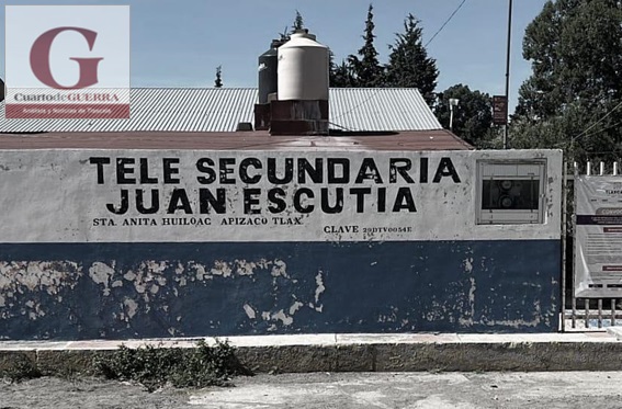 Acusan padres de familia que docentes de telesecundaria de Apizaco incumplen perfil y permiten violencia