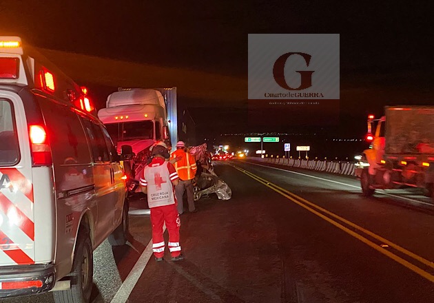 Mueren dos hombres al accidentarse en la Amozoc-Perote