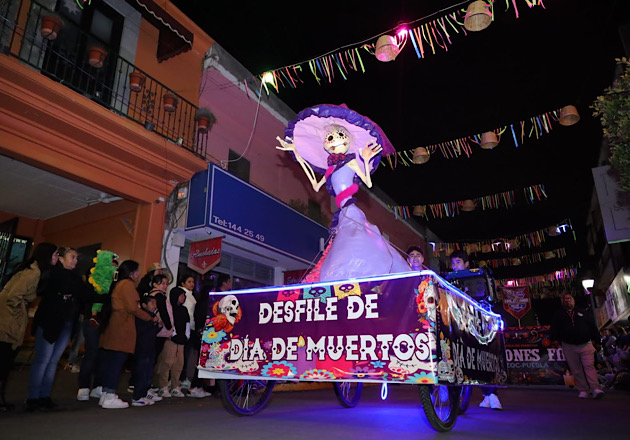Todo un éxito el Desfile de Muertos y Catrinas 2023 en Chiautempan
