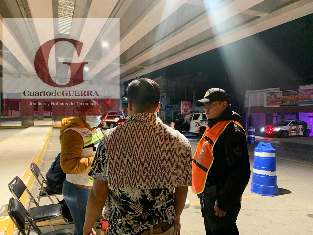 Cayeron nueve intoxicados por alcohol en operativo sabatino en Apetatitlán