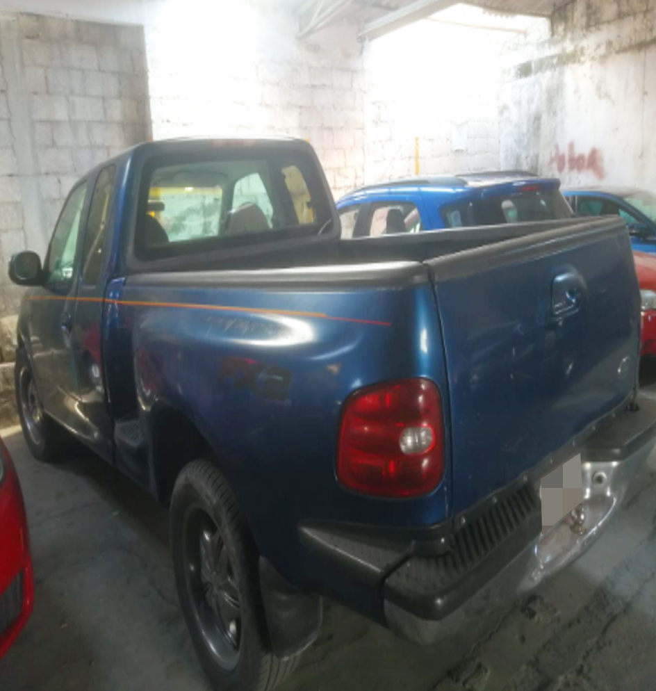 Asegura PGJE camioneta con reporte de robo