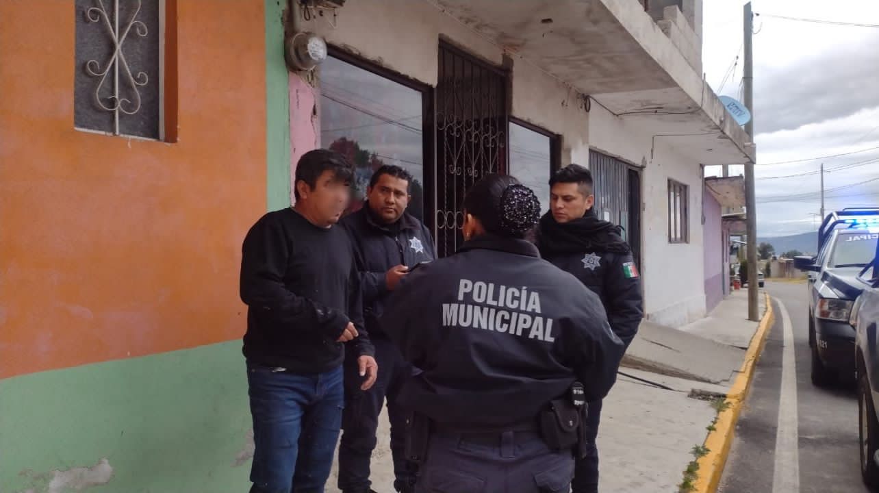 Apoya Policía de Chiautempan a masculino con lesión de arma de fuego