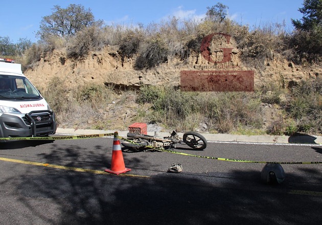 Muere un hombre en accidente de moto; pobladores intentan impedir levantamiento de cadáver, en Sanctórum