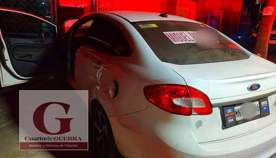 Daños materiales y un asegurado deja choque en Tetla