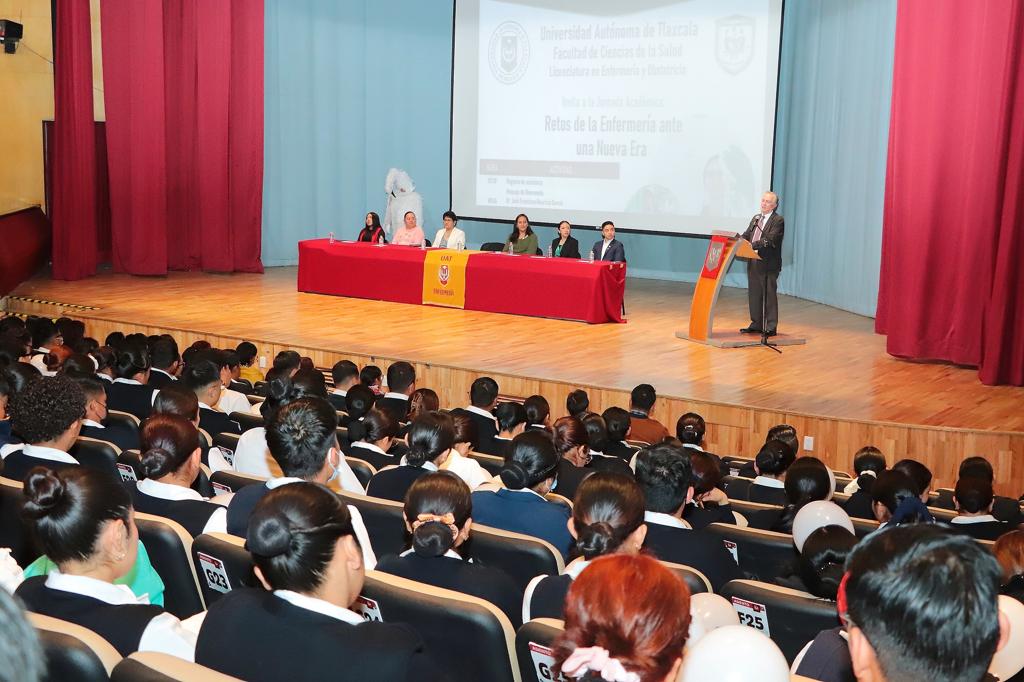 Realizó UATx jornada académica en enfermería