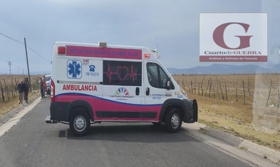 Resulta grave menor de edad tras accidentarse a bordo de su motocicleta, en Benito Juárez