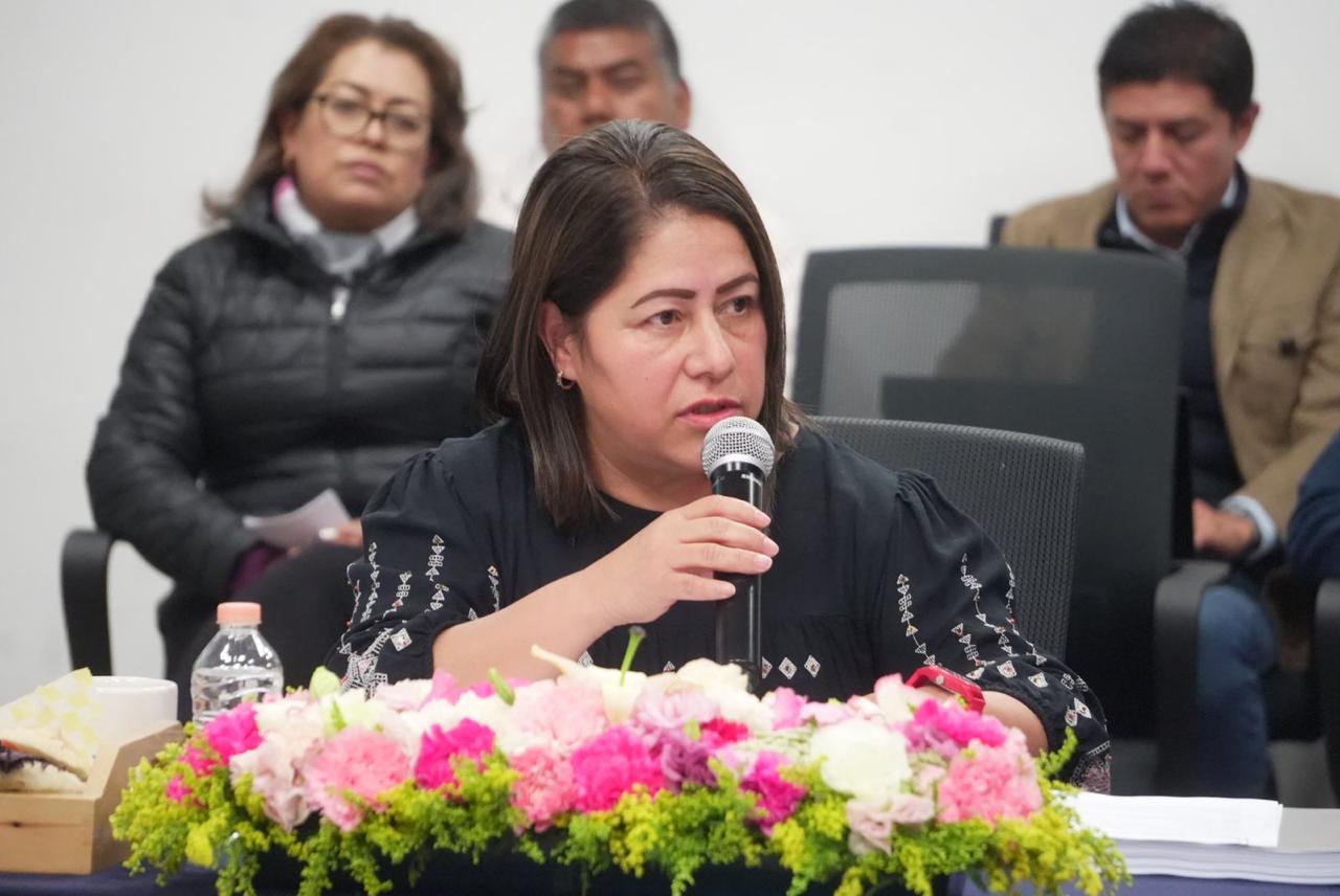 Blanca Águila acuerda con autoridades atención inmediata a proyecto de hospital IMSS para el sur de Tlaxcala