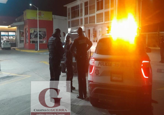 Atracan a punta de pistola gasolinera en Hueyotlipan