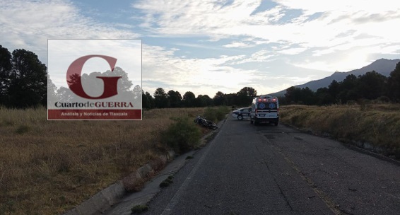 En Tetlanohcan fallece un motociclista; su acompañante resultó herido