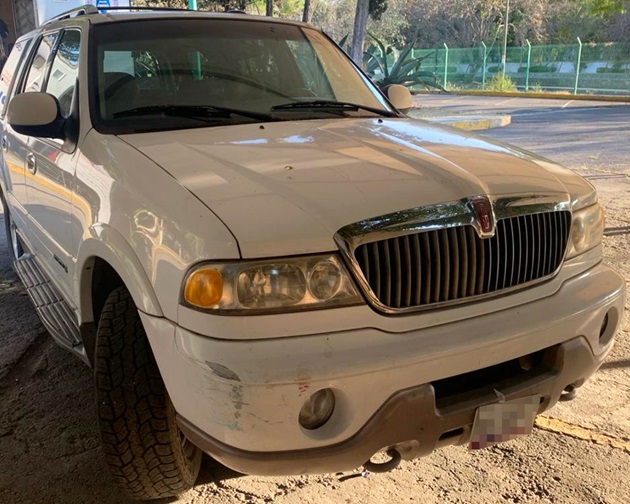 Asegura PGJE camioneta con reporte de robo en Puebla