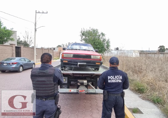 Recuperan policías de Totolac auto robado en la Loma Xicohténcatl