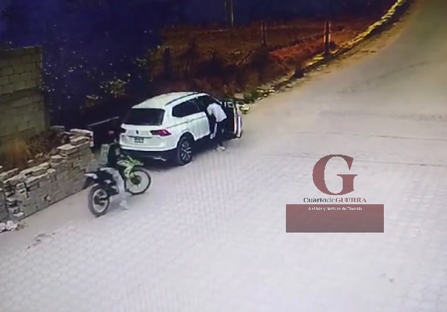 Roban con violencia camioneta de diputada local, en Tizatlán, Tlaxcala