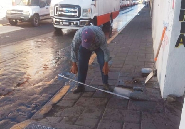 Capamh informa sobre reparación de fuga en calle Allende Sur