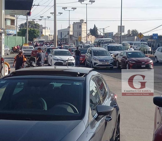 Detienen a presuntos defraudadores de arrendamiento de vehículos en Tlaltelulco