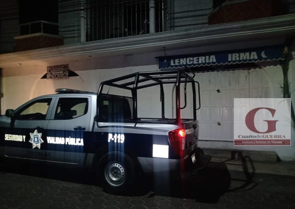 Roban patrulla de Totolac y golpean a Policía para mandarlo al hospital