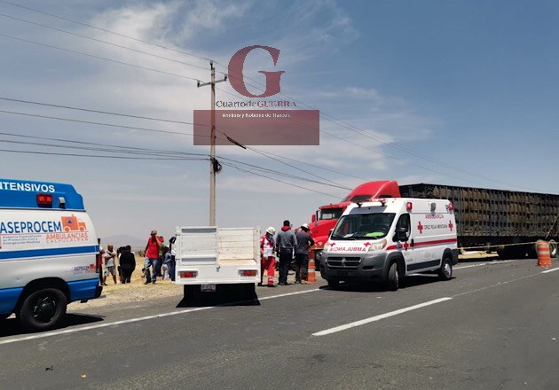 Muere mujer en aparatoso choque en Calpulalpan