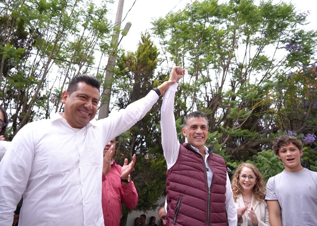 Se registra Alfonso Sánchez García ante el ITE como candidato de Morena a la alcaldía de Tlaxcala