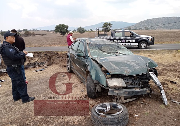 Sufre volcadura joven automovilista en Tlaxco