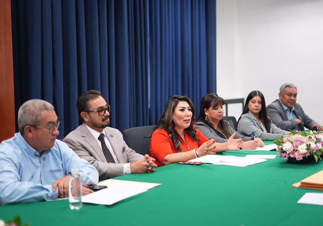 Evalúan diputados expedientes de aspirantes a presea ‘50 años por la educación al servicio del pueblo’ 2024