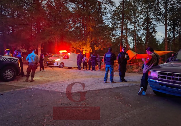 Cae árbol y mata a una mujer en celebración religiosa en Tetlanohcan