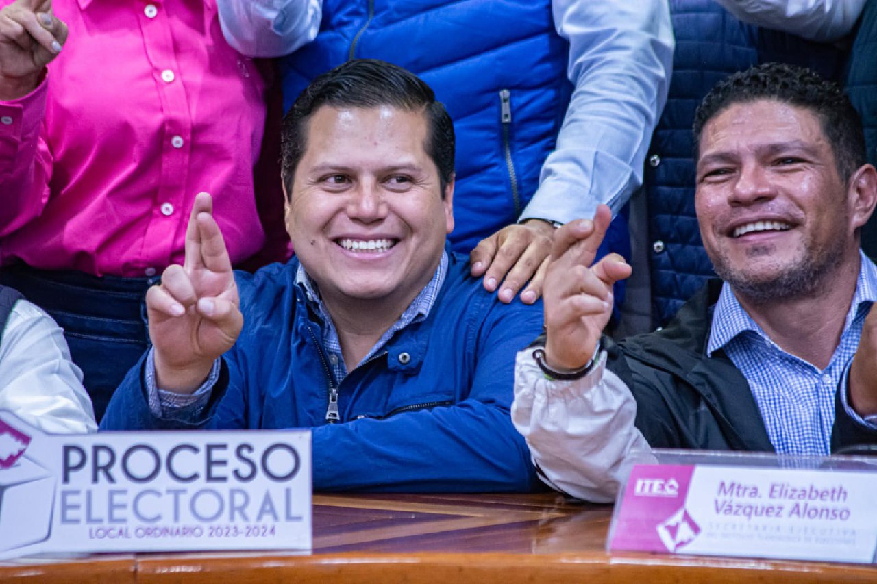 Cuestionamientos al candidato del PRIAN por escándalo de venta de gasolina incompleta en Tlaxco