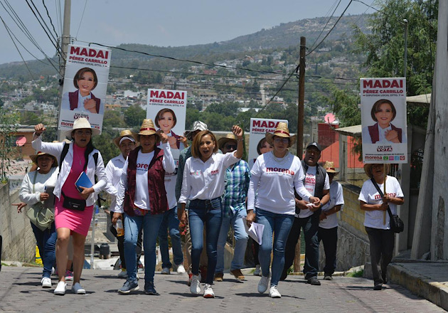 ‘Usted es la buena', le dicen a Madaí Pérez Carrillo en caminatas