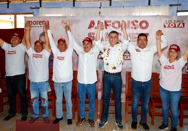 Se suman candidatos de comunidades a Alfonso Sánchez García