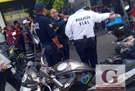 Resulta herida policía municipal de Apizaco al ser atropellada