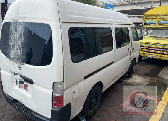 En Apetatitlán, aseguran camioneta cargada con calentadores solares
