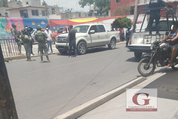 Detienen a sujetos por portación de armas, en Tepetitla