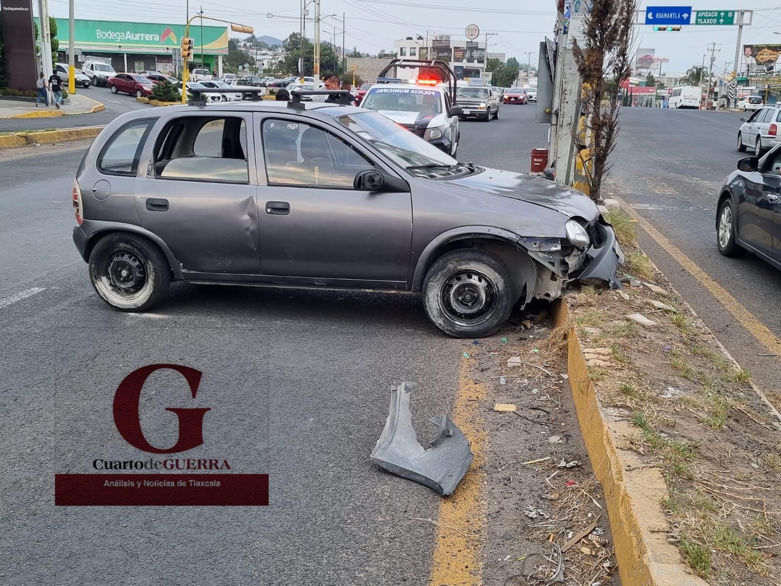 Ebrio conductor abandona su vehículo después de chocar  en Yauhquemehcan